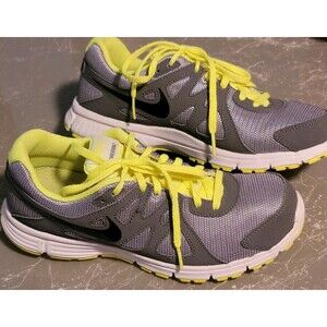Nike Revolution 2 Gray Athletic Shoes Sneakers,Size 6 youth